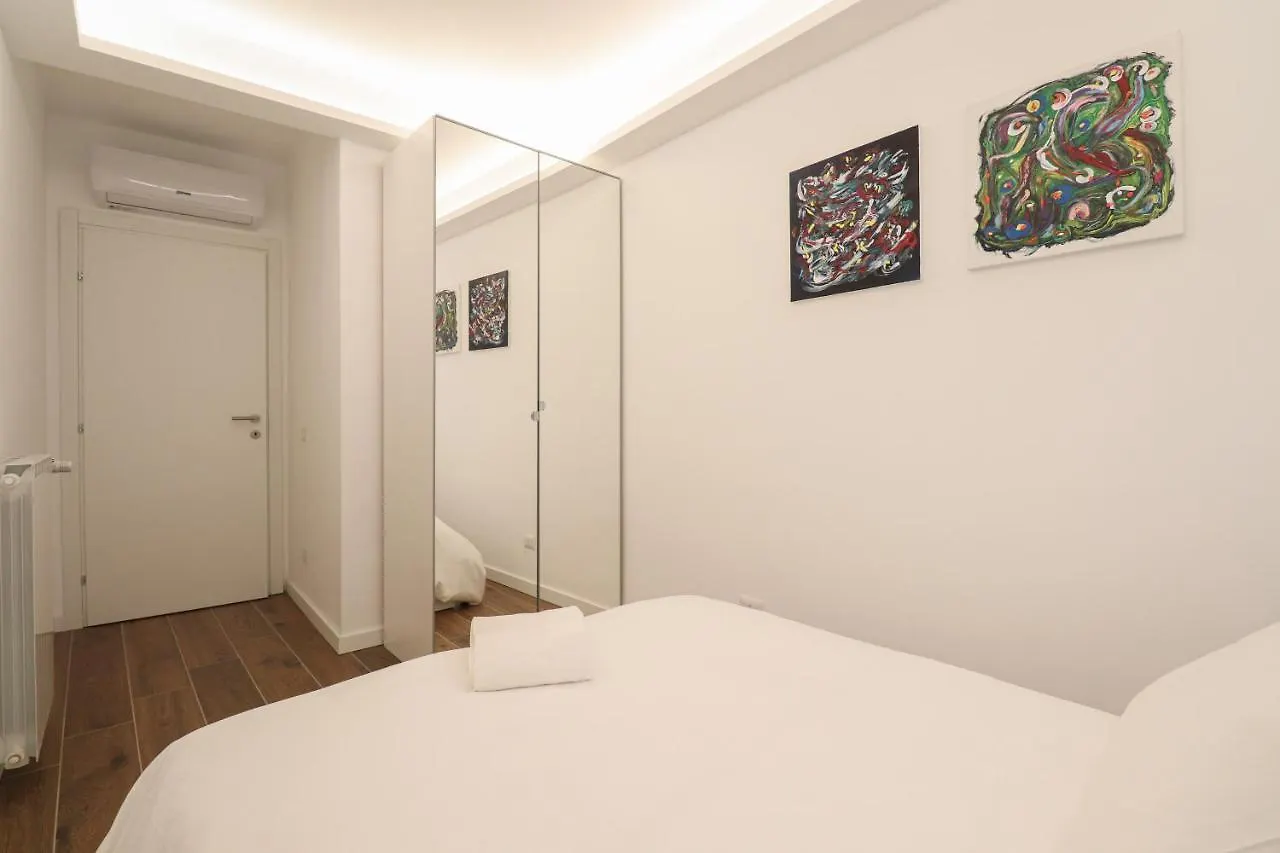 Ziani 5 Rome Vatican Apartment