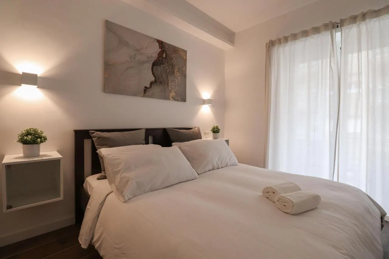 Ziani 5 Rome Vatican Apartment